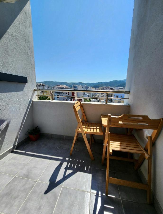 Avalona Apartment 1 Vlorë Exteriör bild