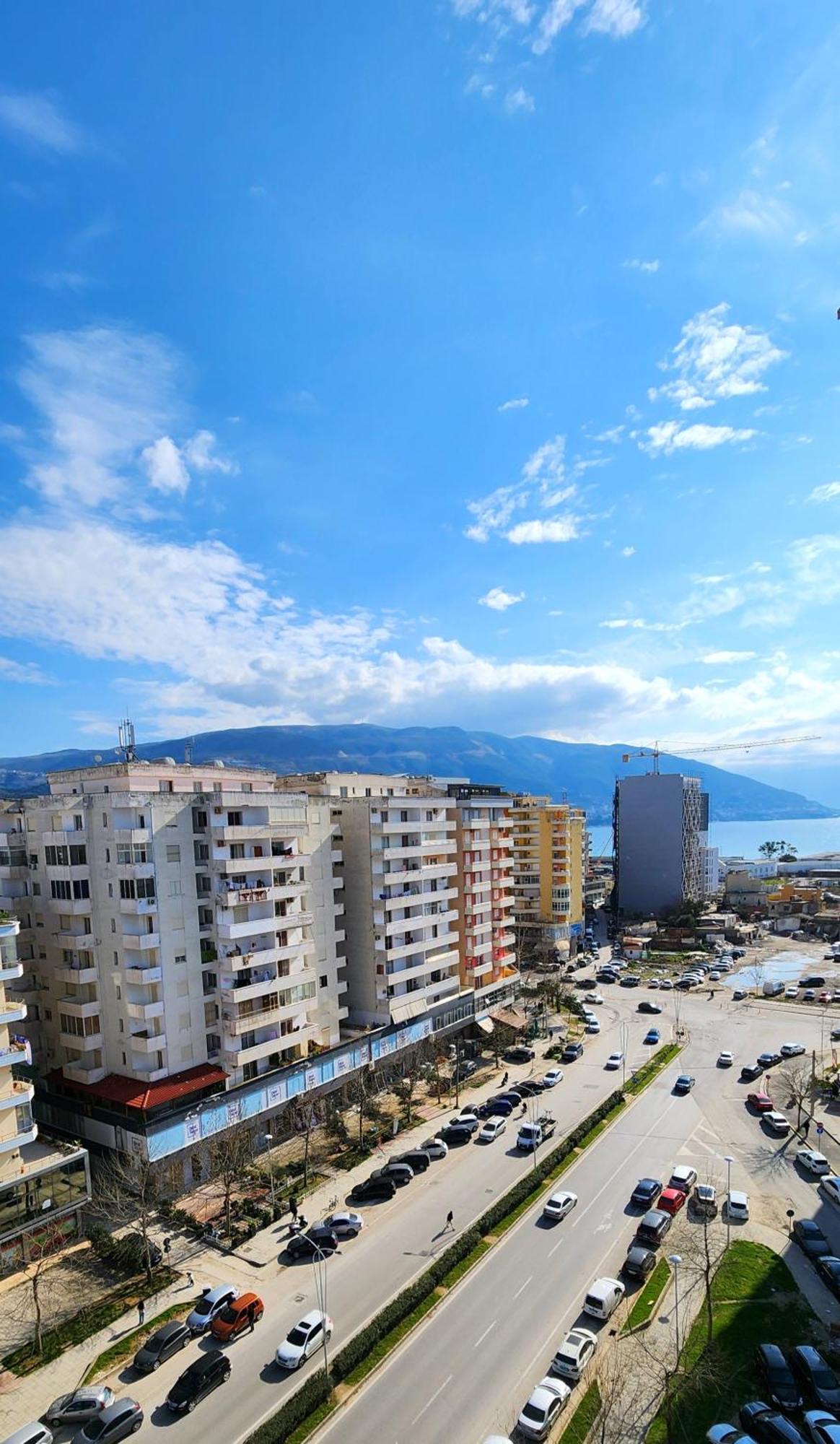 Avalona Apartment 1 Vlorë Exteriör bild